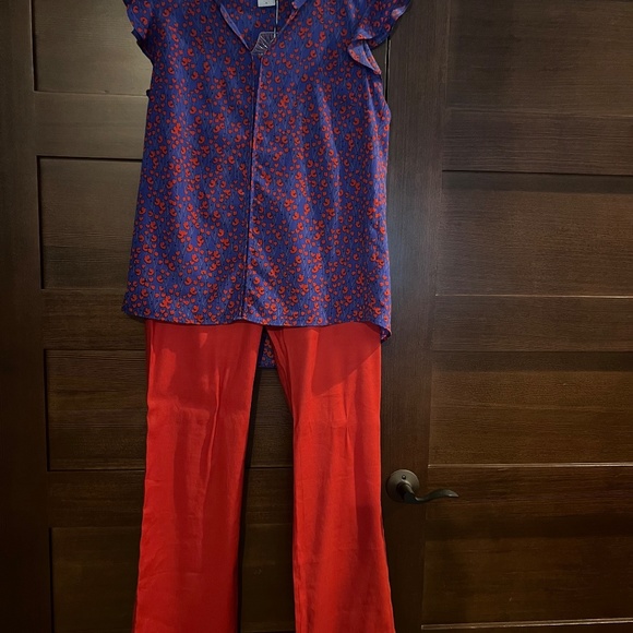 Cabi Limited Edition Cherish Cherry Flutter Sleeve Blouse #5601 Size Medium - Picture 3 of 3